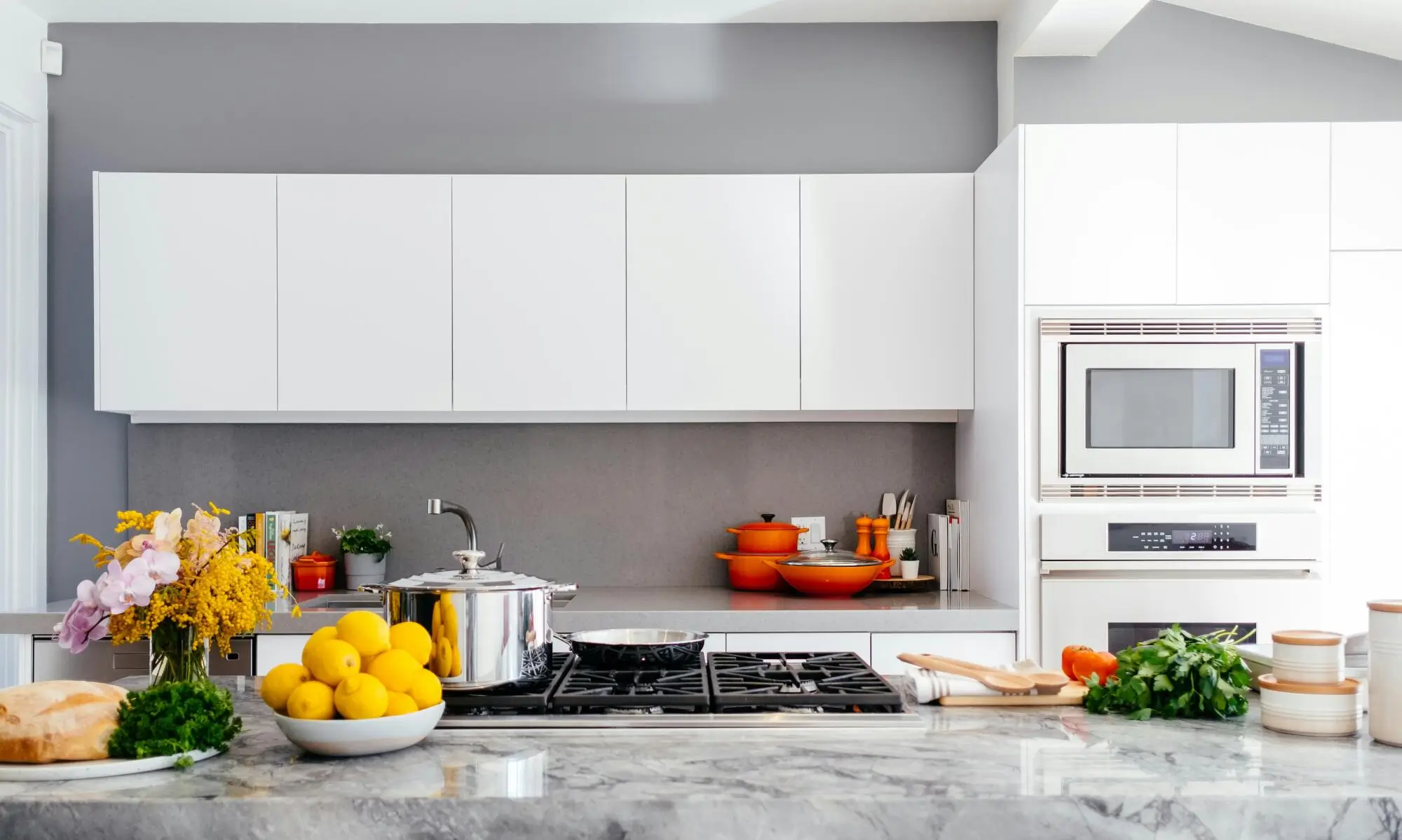 Maintaining a Clean Kitchen in Your Vacation Rental: Tips and Tricks in Miami, FL